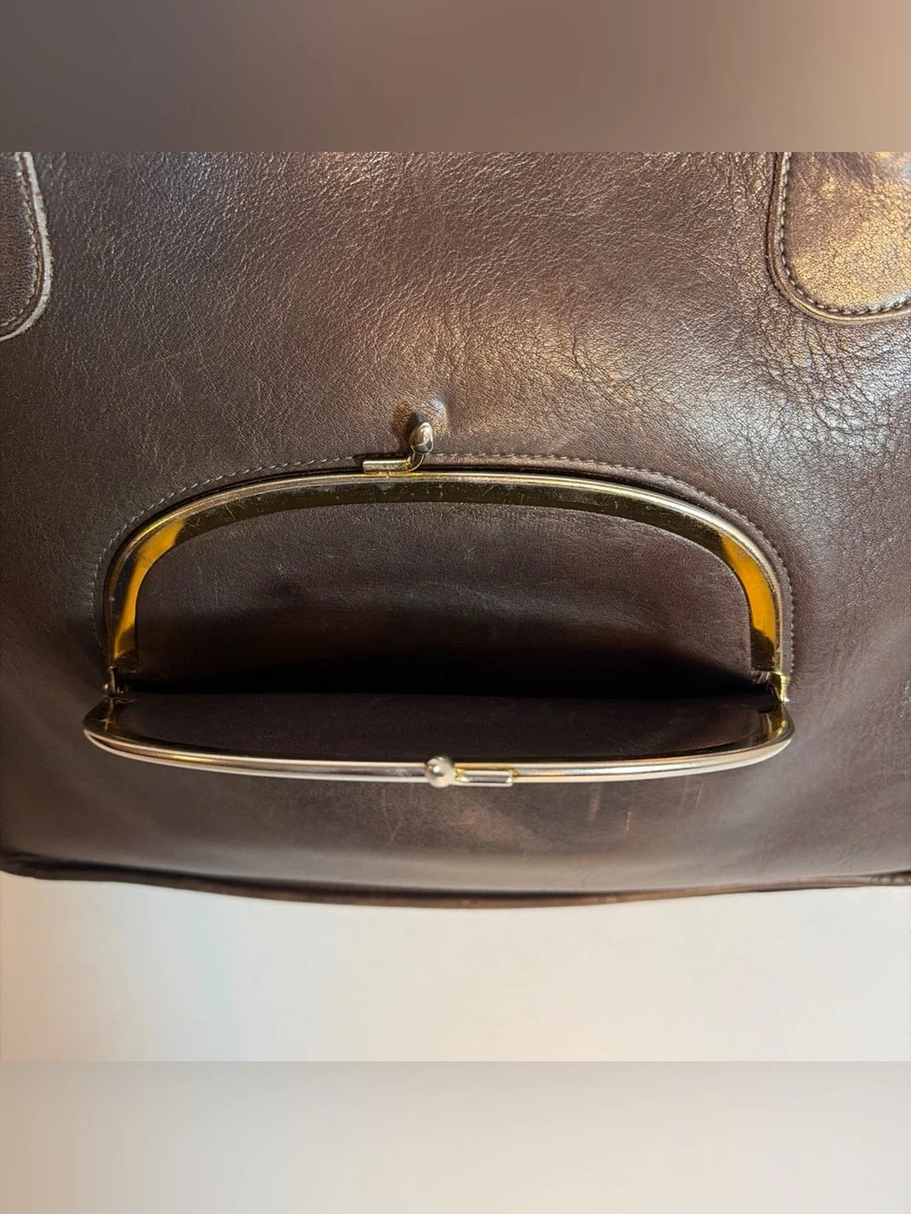 Vintage 1970’s Cashin-Inspired Dark Brown Slim Leather Tote Handbag Kiss Lock
